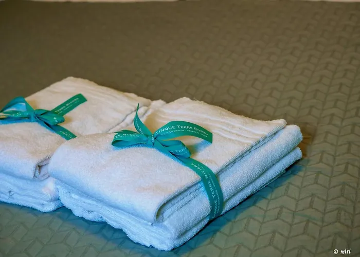 Carmelina Tiny Village 3*