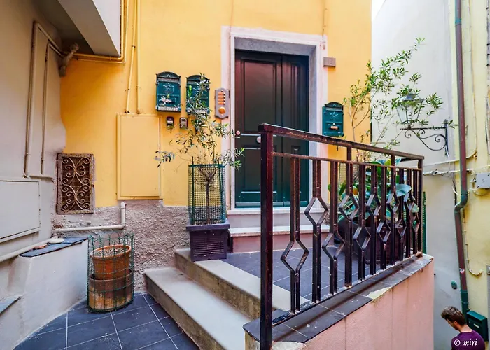 Carmelina Tiny Village Gasthuis Vernazza