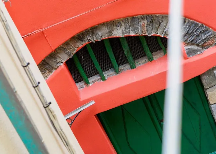 Carmelina Tiny Village 3*